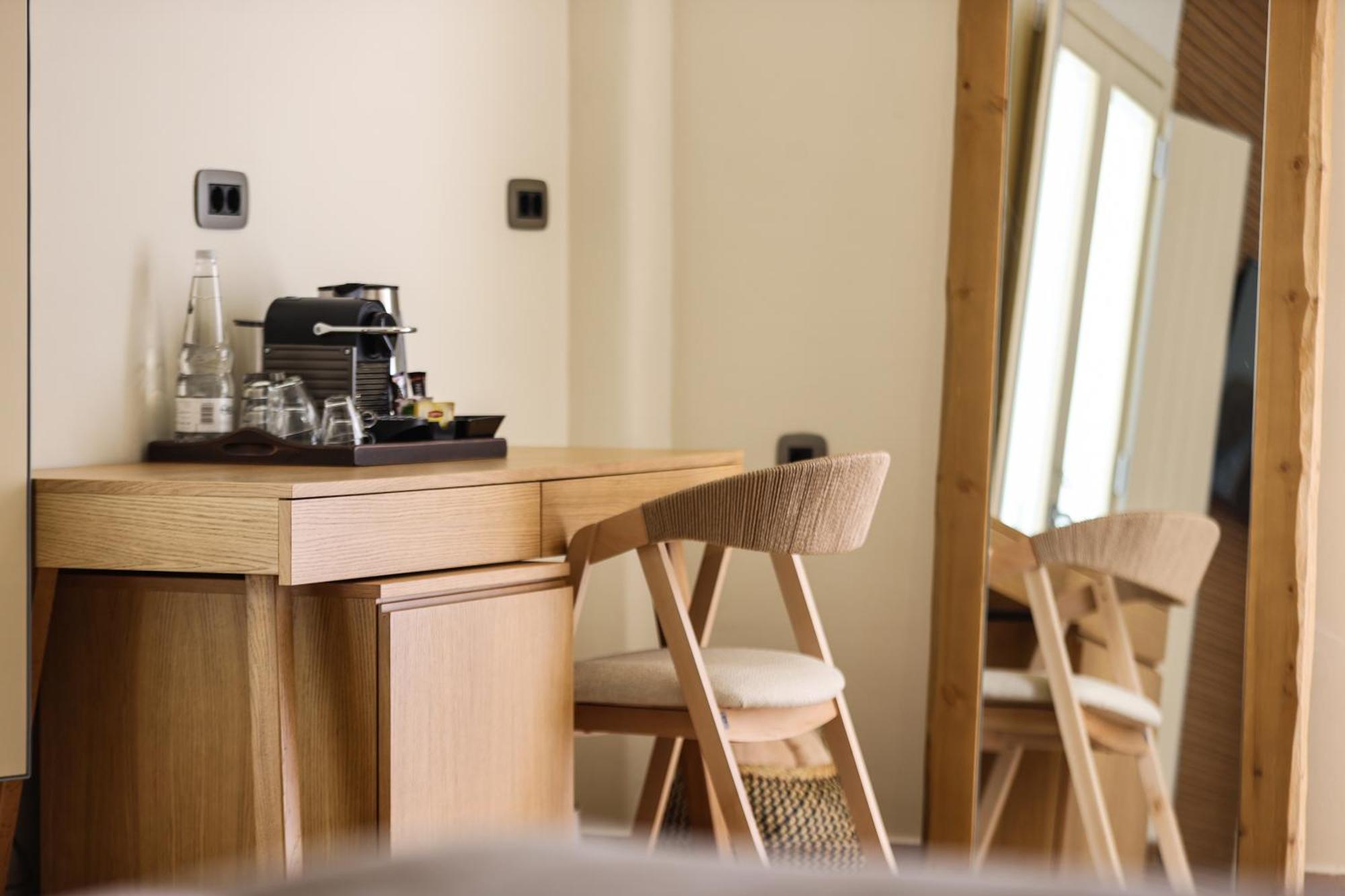 Life Suites Tourlos Phòng bức ảnh